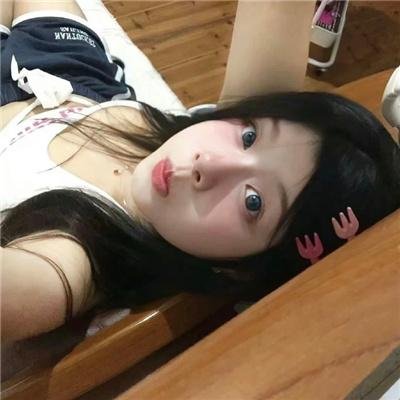 毛衣女郎